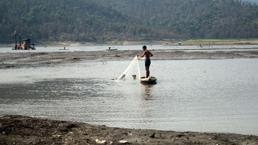 Musim Kemarau Panjang, Air Bendungan Selorejo Surut