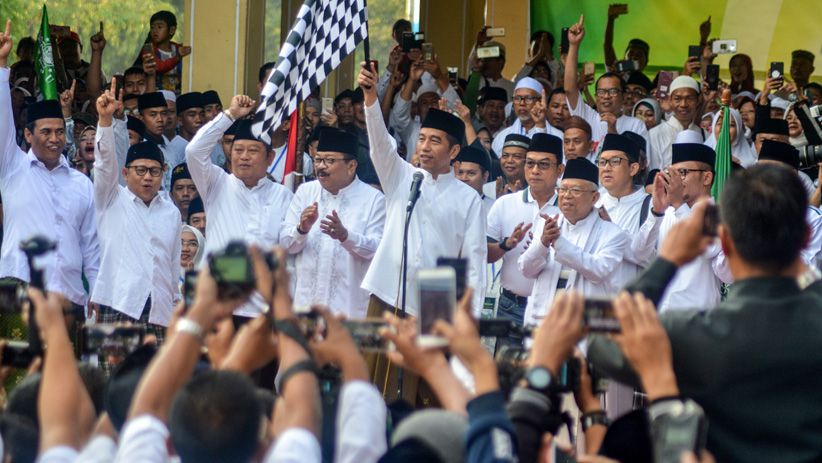 Presiden Jokowi Lepas Kirab Santri 2018 - Bagian 1