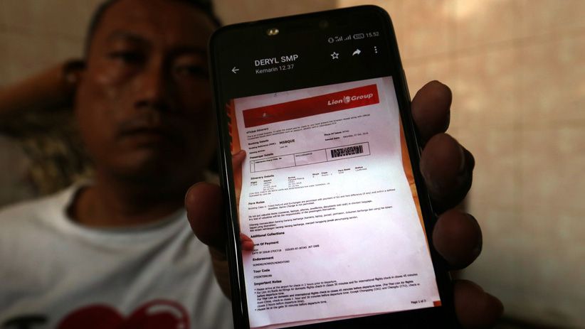Korban Lion Air Kirim Foto Selfie dari Dalam Pesawat Baru 2 Minggu Menikah - Bagian 5