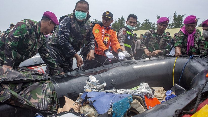 Serpihan Pesawat dan Barang Korban Lion Air Ditemukan di Bekasi - Bagian 4