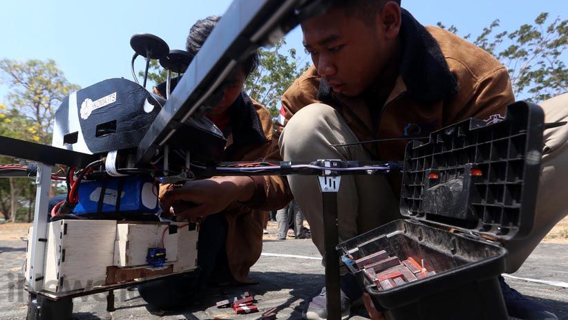 Tim Aeromodeling Bayucaraka ITS Siap Berlaga di KRTI 2018 - Bagian 4