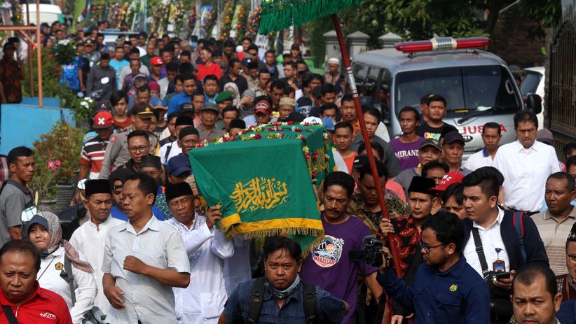 Suasana Haru di Pemakaman Jannatun Cintya Dewi, Korban Lion Air JT610 - Bagian 2