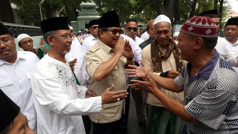 Kampanye di Jawa Timur, Prabowo Ziarah ke Makam Sunan Ampel - Bagian 3
