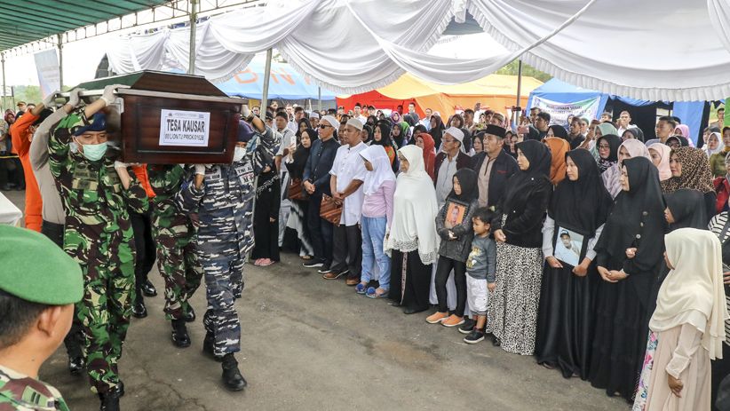 4 Jenazah Korban Lior Air Diserahkan ke Keluarga di Pangkalpinang - Bagian 1
