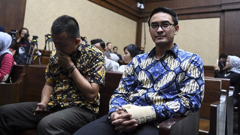 Gubernur Jambi Nonaktif Zumi Zola Dituntut 8 Tahun Penjara - Bagian 3