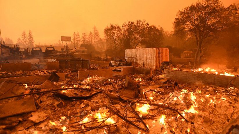 Foto-Foto Kebakaran Hutan Melanda California, 9 Orang Tewas - Bagian 5