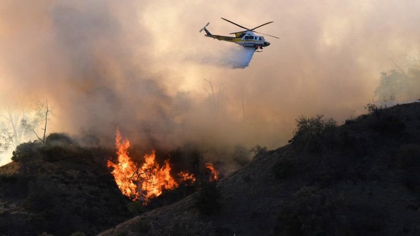 Foto-Foto Kebakaran Hutan Melanda California, 9 Orang Tewas - Bagian 8