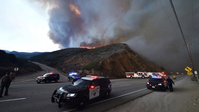 Foto-Foto Kebakaran Hutan Melanda California, 9 Orang Tewas - Bagian 7