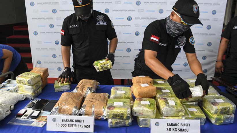 BNN Gagalkan Penyelundupan 30.000 Butir Ekstasi dan 38 Kg Sabu - Bagian 1