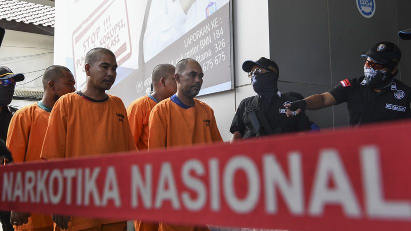 BNN Gagalkan Penyelundupan 30.000 Butir Ekstasi dan 38 Kg Sabu - Bagian 5