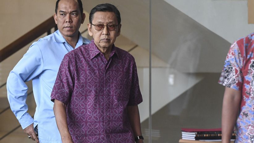 Mantan Wapres Boediono Diperiksa KPK terkait Kasus Bank Century - Bagian 3