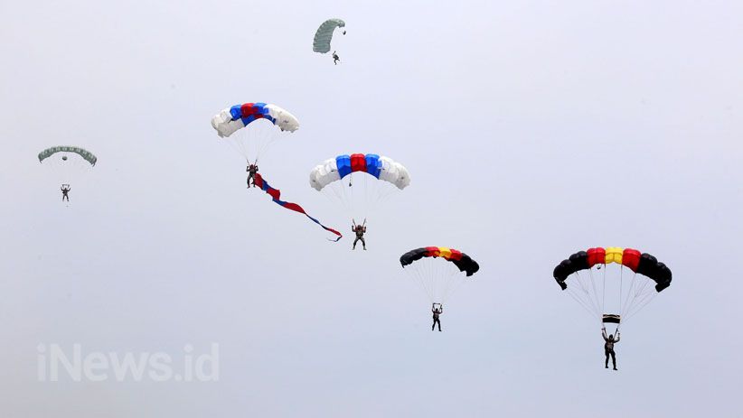 Aksi Prajurit TNI saat HUT ke-73 Korps Marinir - Bagian 7