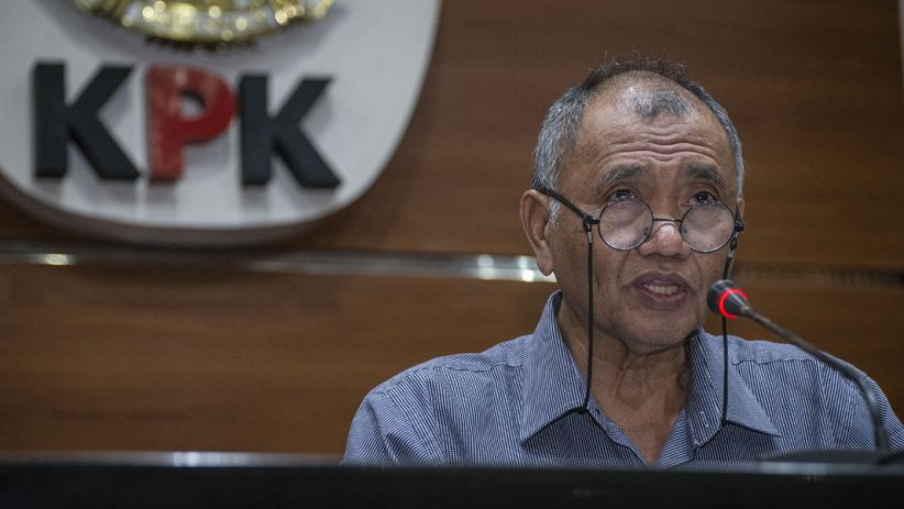 KPK Pamer Barang Bukti Kasus OTT Bupati Pakpak Bharat - Bagian 3