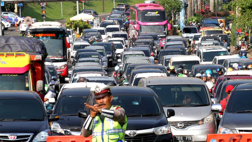 Libur Maulid Nabi Muhammad SAW, Jalur Puncak Macet Parah - Bagian 2