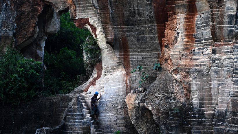 Berwisata di Tambang Batu Kapur Arosbaya Madura - Bagian 2
