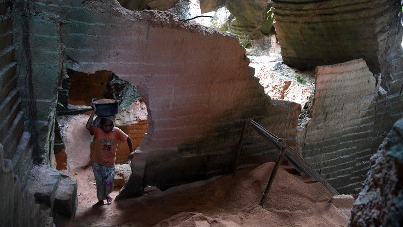 Berwisata di Tambang Batu Kapur Arosbaya Madura - Bagian 3