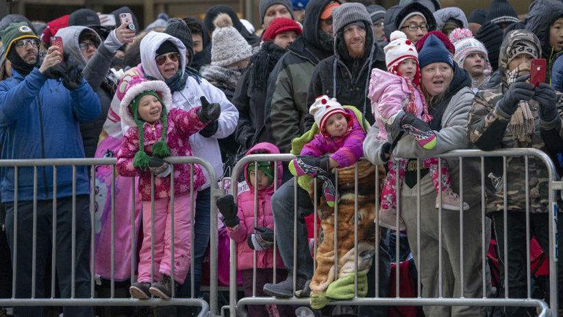 Balon Raksasa Goku hingga Pikachu Meriahkan Parade Thanksgiving di New York - Bagian 5