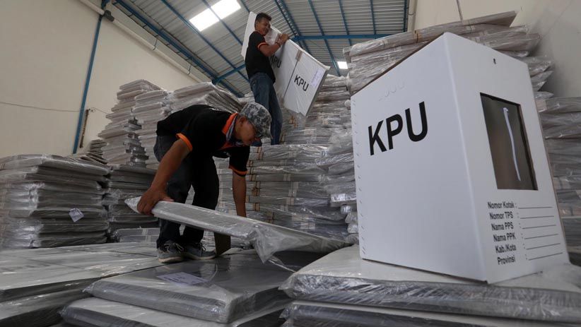 KPU Surabaya Siapkan Logistik Pemilu 2019 - Bagian 2