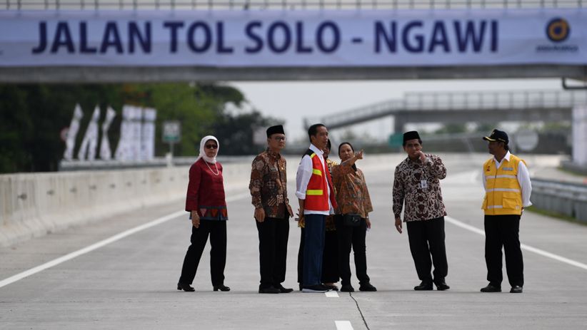 Presiden Jokowi Resmikan Jalan Tol Sragen-Ngawi