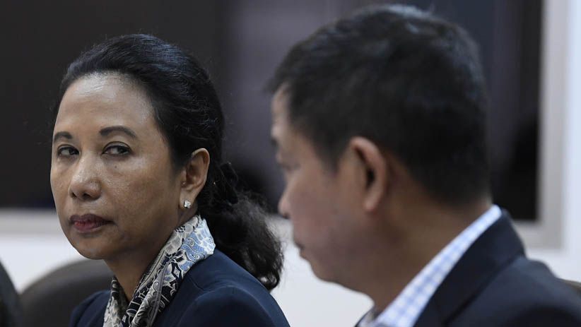 Presiden Jokowi Pimpin Rapat Percepatan Pelaksanaan Divestasi Freeport - Bagian 3