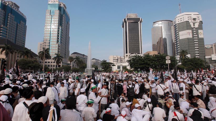 Ratusan Ribu Massa Aksi Reuni 212 Putihkan Jakarta - Bagian 3