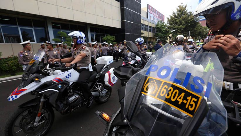Korlantas Mabes Polri Serahkan 29 Motor untuk Operasional Polda Jatim - Bagian 2