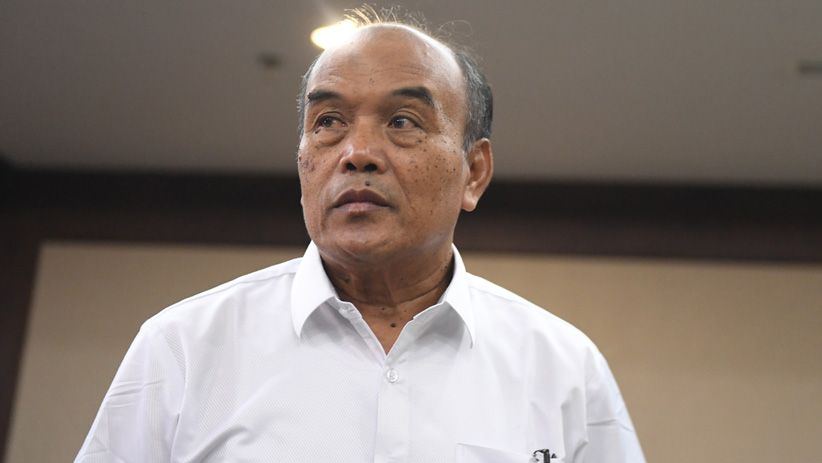 Mantan Dirut Jasindo Jalani Sidang Perdana Kasus Korupsi - Bagian 3