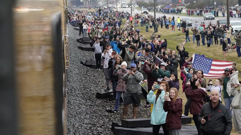 Hormati Jasad George HW Bush, Ribuan Warga AS Turun ke Jalan  - Bagian 2
