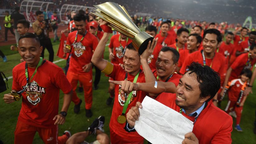 Persija Jakarta Angkat Trofi Liga 1 di Stadion GBK - Bagian 2