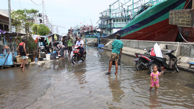 Cegah Rob, Kementerian PUPR Kembangkan Program Tanggul Laut Raksasa - Bagian 5