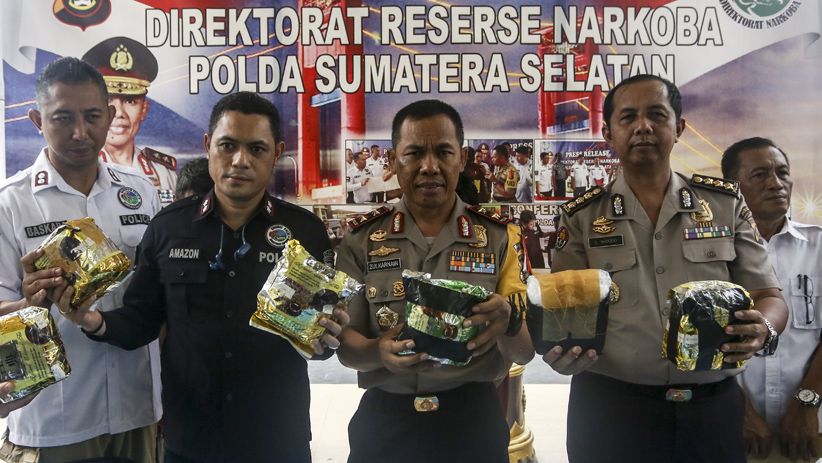 Polisi Tangkap Sipir Lapas Anak Pengedar Sabu - Bagian 2