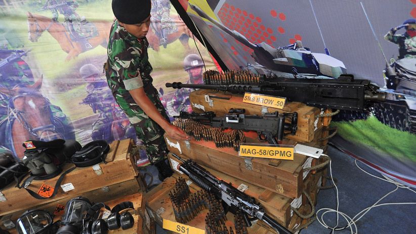 Hari Juang Kartika ke-73, TNI AD Pamer Alutsista di Alun-Alun Serang - Bagian 2