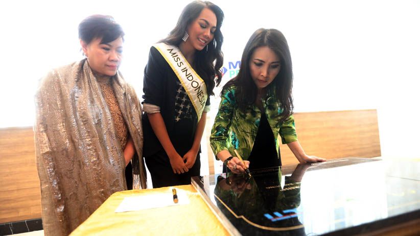 Yayasan Miss Indonesia Akan Bangun MCK di Sentak Dulang - Bagian 3