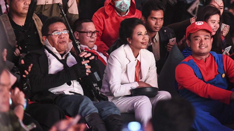 Gaya Menteri Rini Soemarno Jadi Tokoh Karakter Games PUBG - Bagian 2