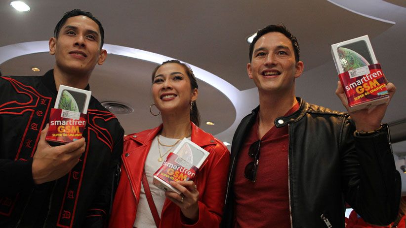 Smartfren Gelar Penjualan Perdana iPhone Terbaru - Bagian 2