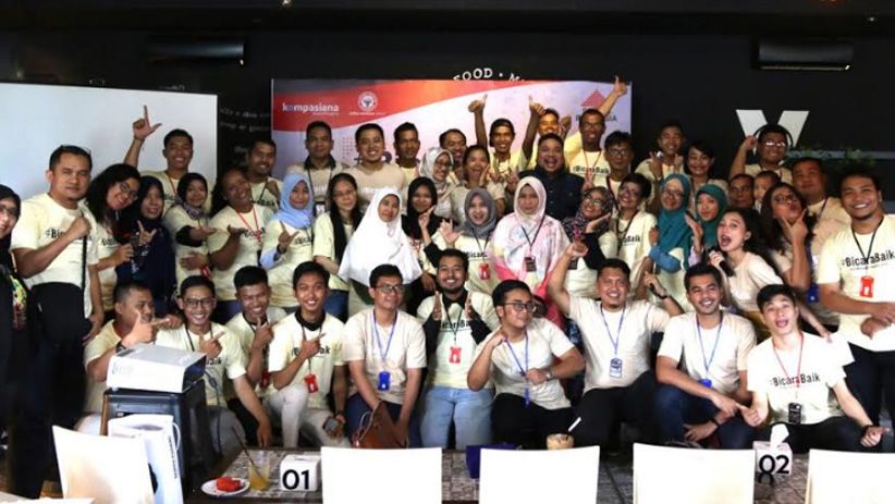 Semen Indonesia Ajak Penggiat Media Sosial Medan Bicara Baik - Bagian 3