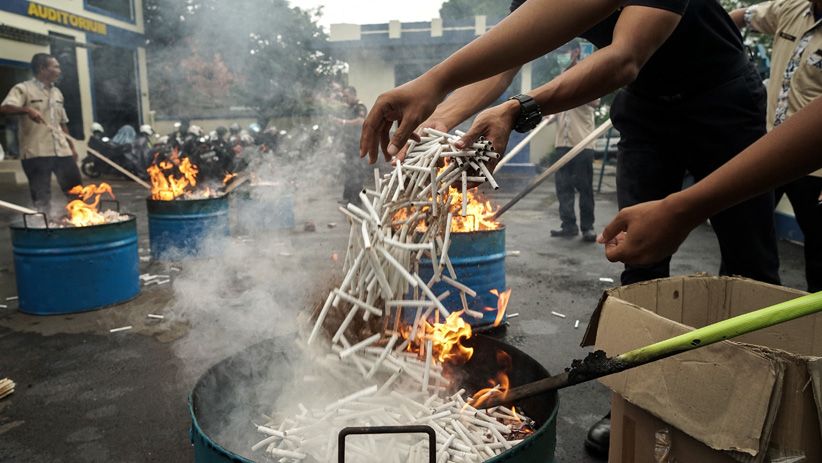 Bea Cukai Musnahkan Ratusan Ribu Batang Rokok Senilai Rp116 Juta