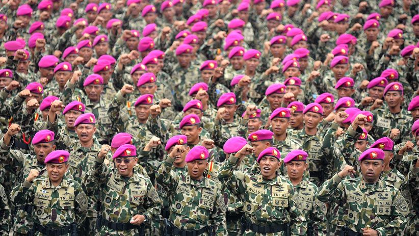 Upacara Tradisi Pelepasan Komandan Korps Marinir - Bagian 3