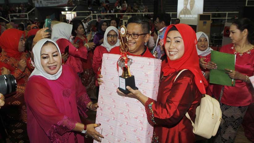 TKN Jokowi-Maruf Amin Incar Suara Perempuan dan Milenial Banten - Bagian 3