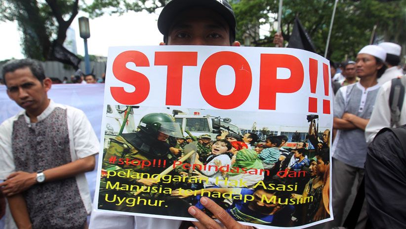 Ribuan Massa Gelar Aksi Bela Muslim Uighur di Depan Kedubes China - Bagian 1