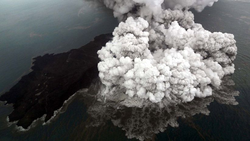 Penampakan dari Udara Letusan Gunung Anak Krakatau - Bagian 2