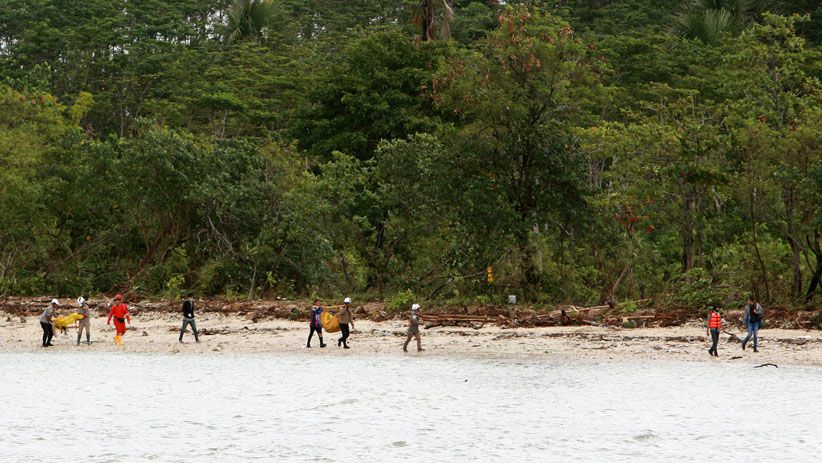 Tim SAR Gabungan Kembali Temukan Korban Tsunami Selat Sunda - Bagian 3