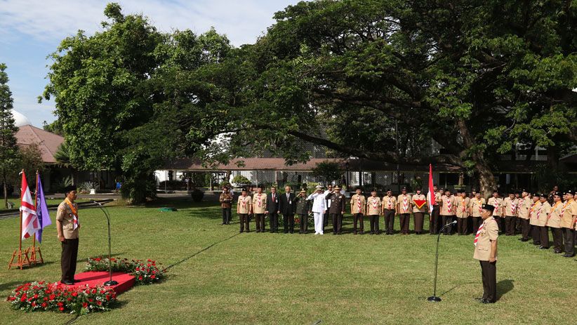 Presiden Jokowi Lantik Budi Waseso sebagai Ketua Kwarnas Pramuka - Bagian 3