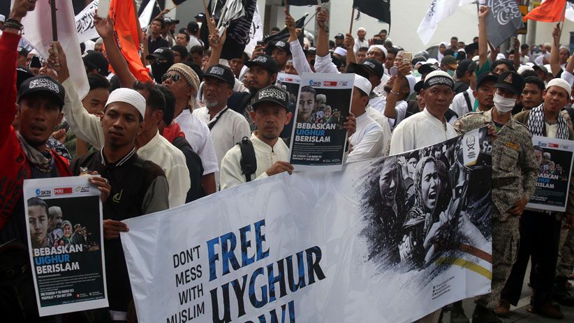 Aksi Solidaritas Ormas Islam Surabaya untuk Muslim Uigur