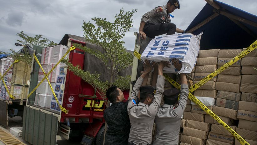 Polda Jabar Sita 23 Juta Petasan Ilegal untuk Perayaan Malam Tahun Baru - Bagian 2