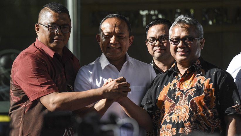 KPU Lapor Polisi soal Hoaks 7 Kontainer Surat Suara Tercoblos - Bagian 1