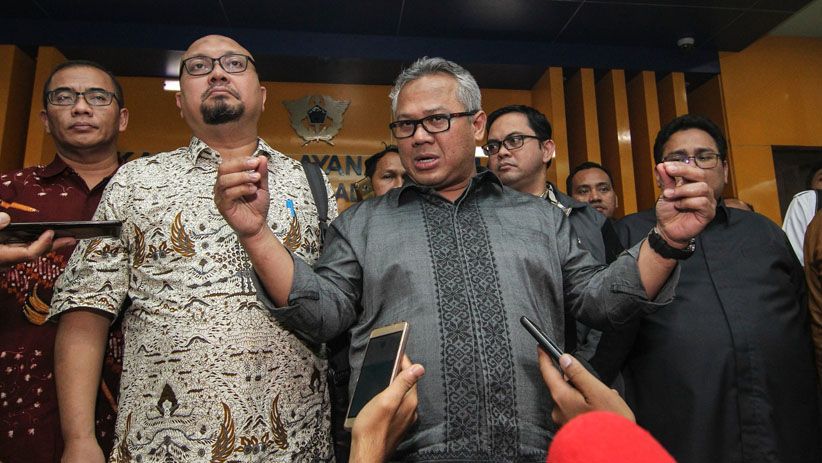 Kabar 7 Kontainer Surat Suara Tercoblos, KPU Pastikan Hoaks - Bagian 3