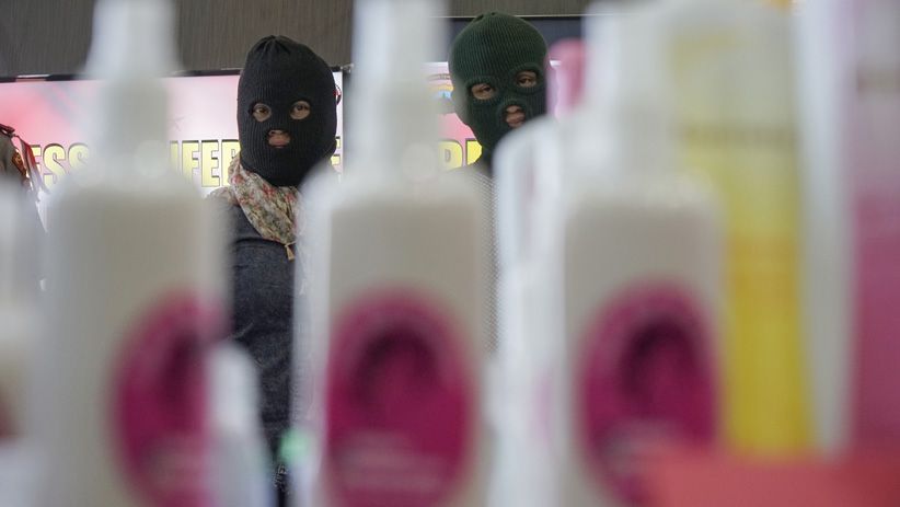 Polisi Bongkar Praktik Klinik Kecantikan Ilegal Jual Kosmetik Oplosan