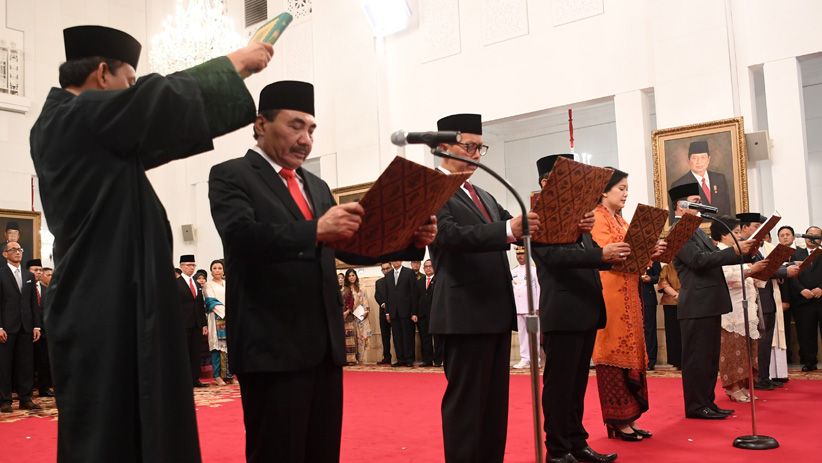 7 Anggota LPSK Ucap Sumpah Jabatan di Depan Presiden Jokowi - Bagian 1