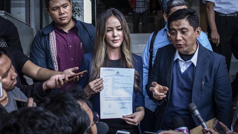 Foto Dicantumkan di Blog Prostitusi Onilne, Cathy Sharon Lapor Polisi - Bagian 2